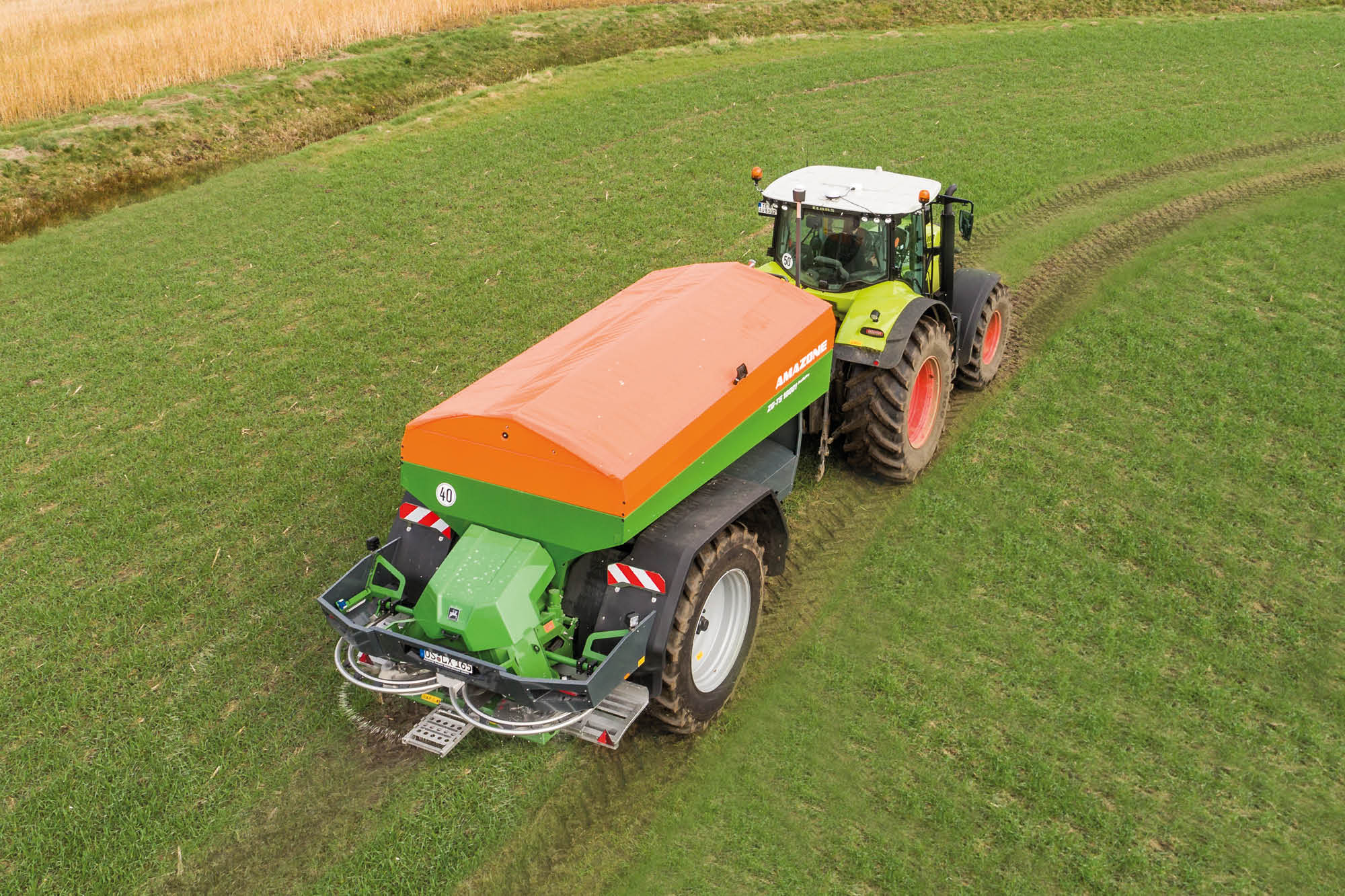 Border spreading systems from AMAZONE – Full control. At all times!