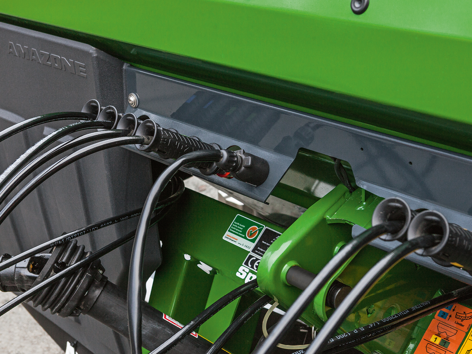 Эргономичный держатель шлангов