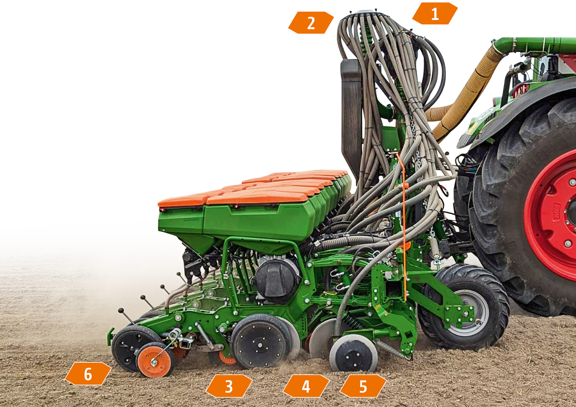 (© AMAZONE: CRF-Precea_Raps_Beglpfl_Francksen_d1_250814_GO.jpg) Behälter- und Verteilerkonzept bei der Precea für Controlled Row Farming (CRF) mit Quadruple-Shoot