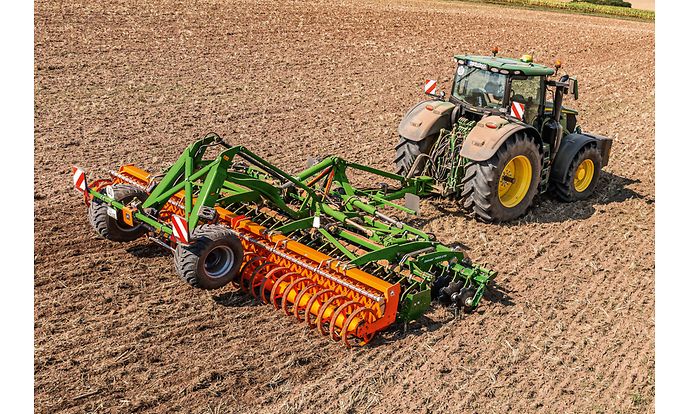 Catros7003-2TS_JohnDeere_d0_kw_DJI_0106_d1_241216_CMS