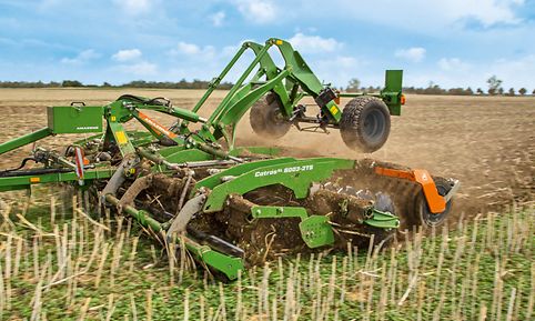 Catros^^XL^^-2TX trailed compact disc harrow