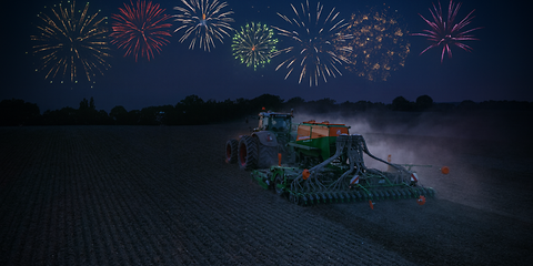 20251211_1227_Dusk Fireworks Over Field_remix_01kc6jharcfqev23h6f79zp4q7