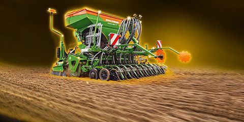 Centaya3000Special_KE3002-190_NewHolland_d0_kw_P8224059_d1_220831_Beileger_Gold_de_CMS