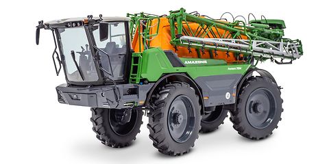 Modell-Pantera7004_d0_kw_P9221682_20261007