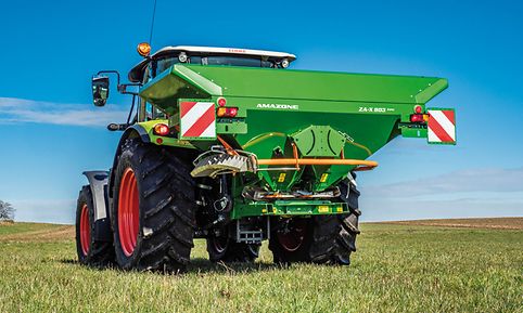 アマゾーネ　ZAーX　　 ZA-X mounted spreader